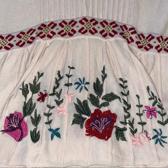 Sahalie Embroidered Cardigan - Picture 3 of 10